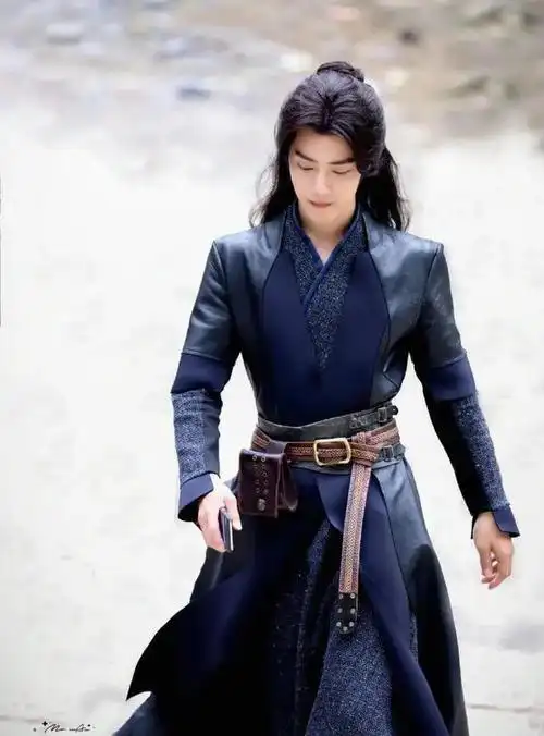 肖战从150到116斤蜕变男神曾为拍戏狂减26斤大方分享减肥方法