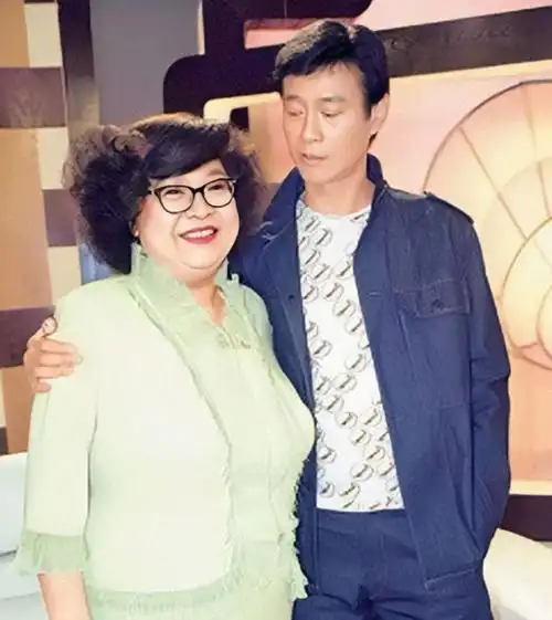 黄渤|吕良伟|郑少秋|周海媚|梁家辉|杨小娟|邝美云_网易订阅