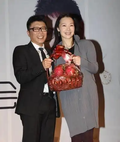 【图】歌手庞龙吕薇图片 通俗歌手与古典青年歌唱家结为夫妻