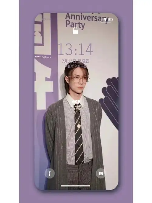 王一博灰色西装真的封神