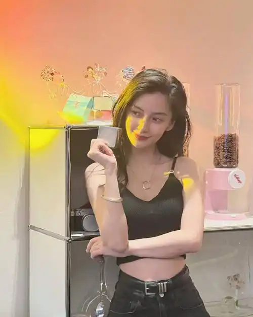 angelababy##rogervivier品牌代言人杨颖#【20230927】ins更新配文