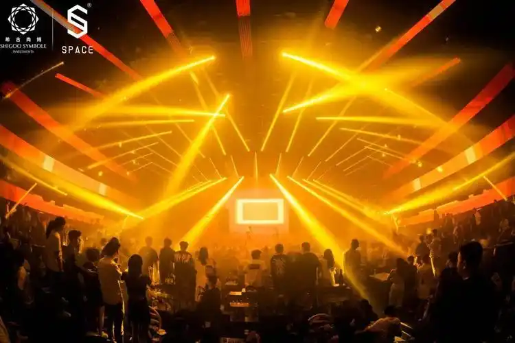 昨晚这颗荔枝也太甜了吧-合肥space club (斯贝斯酒吧) 合肥