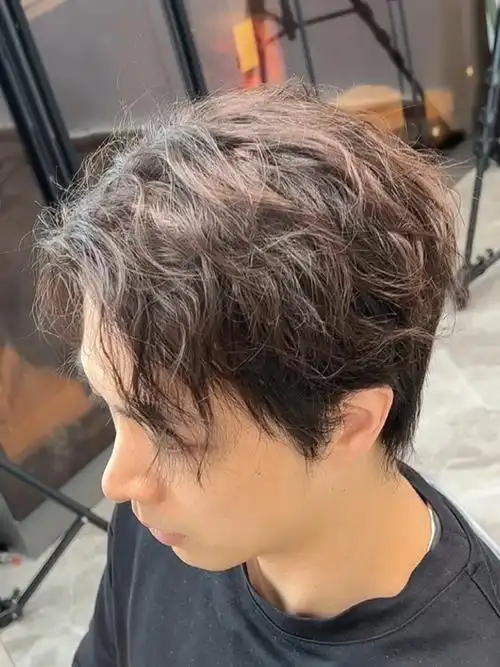 男生中发头发稀少可以试一试这款烫发造型