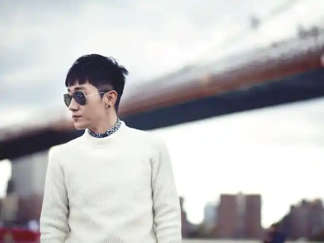 金志文《远走高飞》将发 纽约街头写真曝光