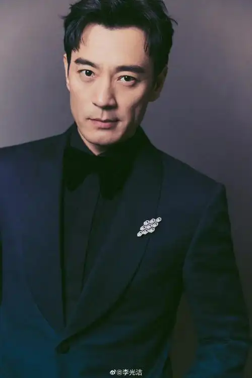 朱孝天微博头像是王大陆表情包##韩雯雯换李光洁隋雨蒙搞怪照头