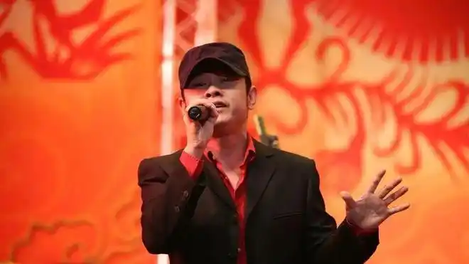 15岁"害死"亲哥,20岁遭妻抛弃,38岁被那英排挤|刀郎|歌曲|汪峰|西海