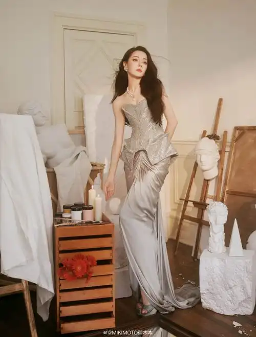 mikimoto全球代言人迪丽热巴#@dear-迪丽热巴佩戴mikimoto高级珠