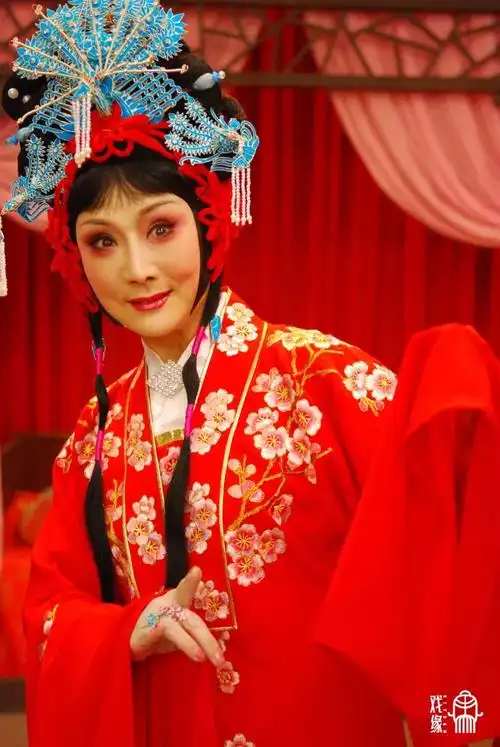 不拘一格育桃李清香漫卷逸芬芳豫剧表演艺术家王清芬收徒仪式