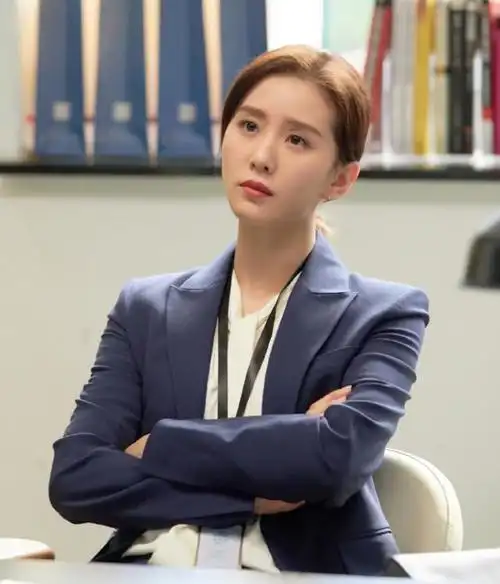 刘诗诗的职场穿搭不算高级但真的很值得学习