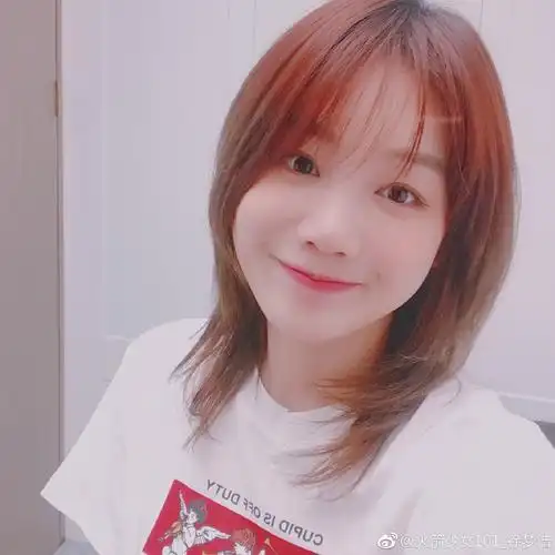 粉丝们显然都被徐梦洁的新发型美到了,纷纷大呼,为什么有人可以又日系