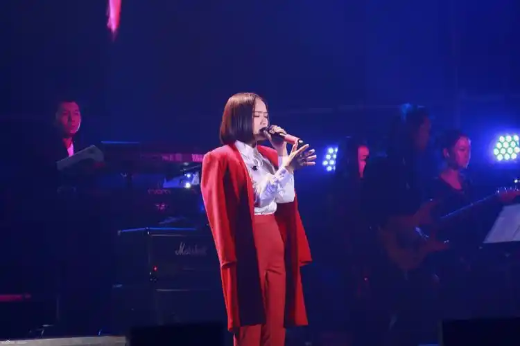 2019庄心妍河源演唱会,你确定不来看看这个安安静静唱歌的女孩子吗?