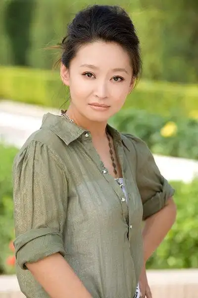 如今的流量明星的档期非常有限,各个剧组都抢着要