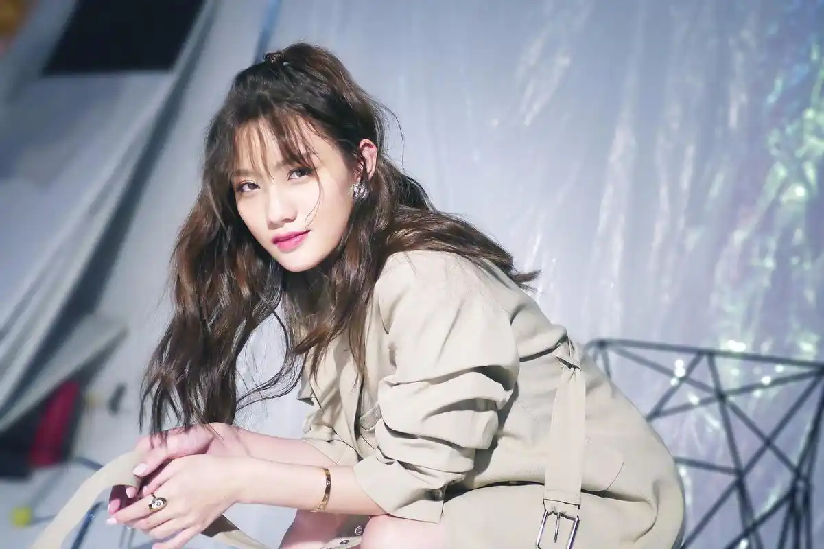 101陈意涵最新单曲上线去哪展现迈向未来的勇气