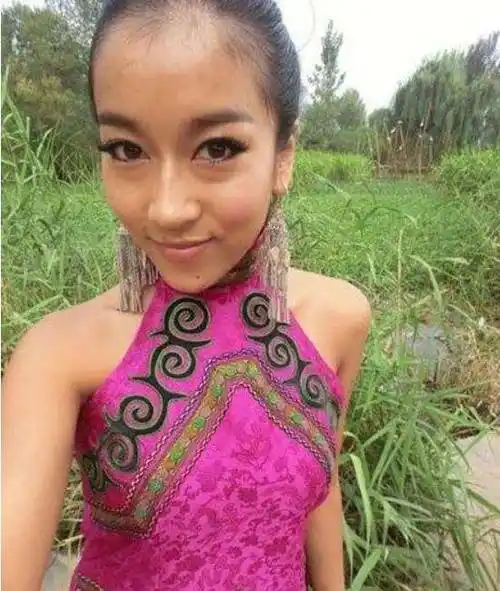 从"大山里的黑珍珠"到歌手出道,吉克隽逸都经历了啥?