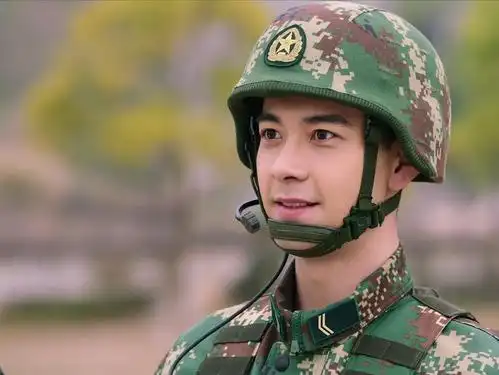 陈星旭04号手就位欧阳俊军装制服图楼