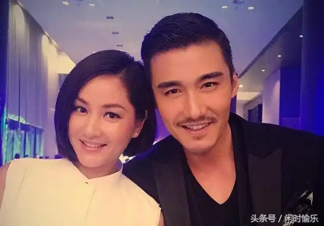 瞿颖晒老公和女儿海边照,疑似承认结婚生女!