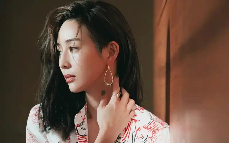 张钧甯妩媚性感高清桌面壁纸