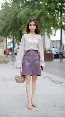 皮肤黑的女生不用自卑到只穿深色,学会这些色彩搭配,靓丽又时髦