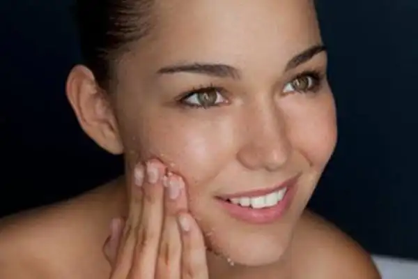 皮肤暗黄怎么办