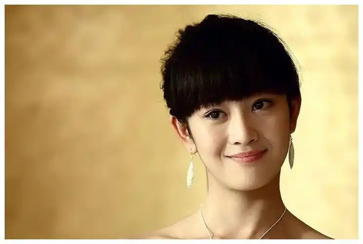 张檬又被推上了热搜,这次又是因为"身材"的缘故,看她如何回答