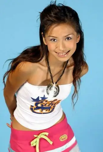 angelababy整容前照片是真的吗 被指变脸差别惊人(2)