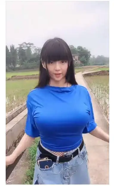 快手网红以"抖胸"红出亚洲,尤其得到日本和美国网友的喜欢 _网易订阅