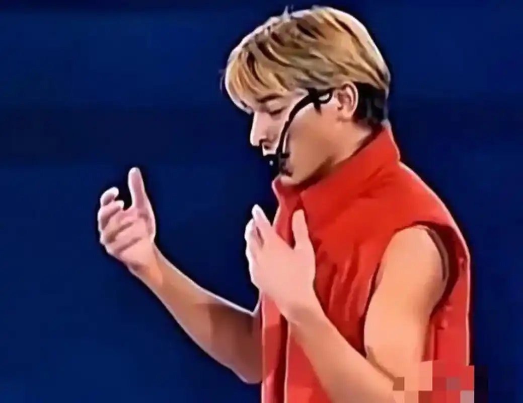 信中说:"我很穷,这辈子都看不起你的演唱会,下辈子你还叫刘德华好吗?