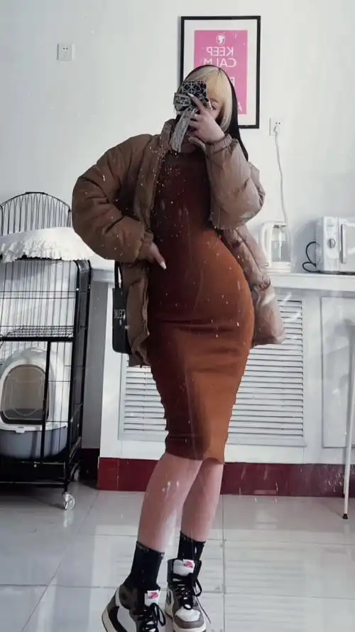 身高175130斤,微胖女生!