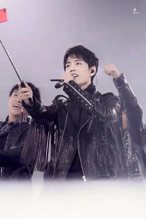 171231 江苏卫视跨年演唱会  #肖战平安喜乐##肖战顺顺利利