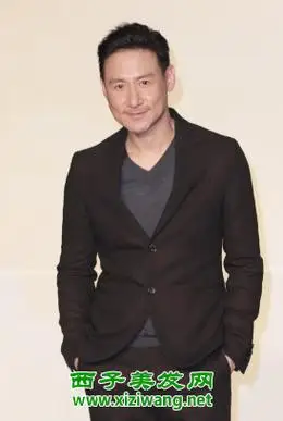 张学友平头西装图片 张学友平头如何剪_明星发型_西子美发网