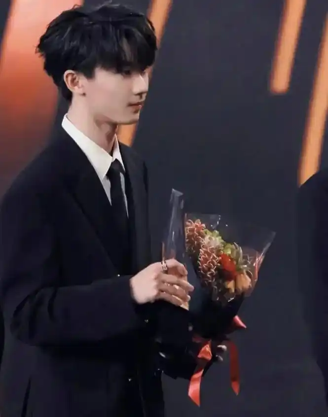 马嘉祺神图,快来拿90 - 抖音