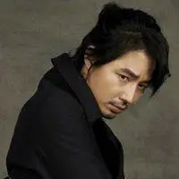 赵寅成头像高清图片【点击鼠标右键下载】