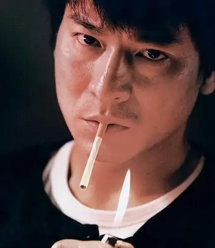 图刘德华抽烟帅照分享揭秘他的个人生活