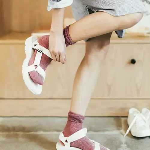 靴下物春秋金银丝袜子女中长筒袜韩版复古学院风日系卷边凉鞋女袜_7折