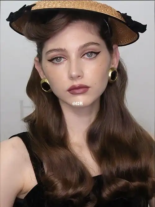 水波纹大卷发型教程