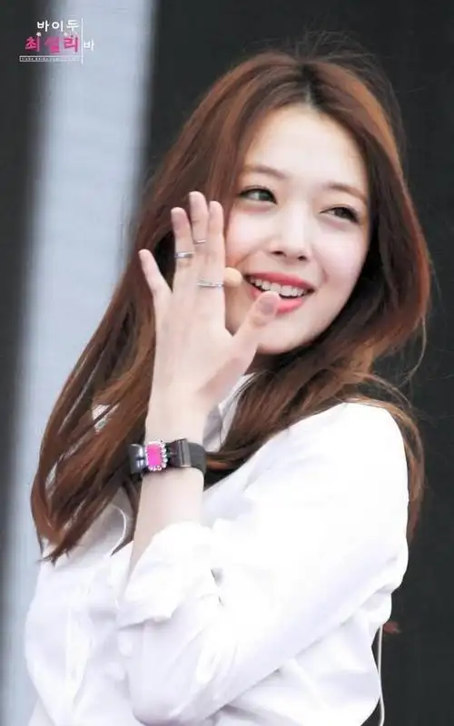 所有正在心情不好的人 都可以进来看看治愈的崔雪莉的笑容