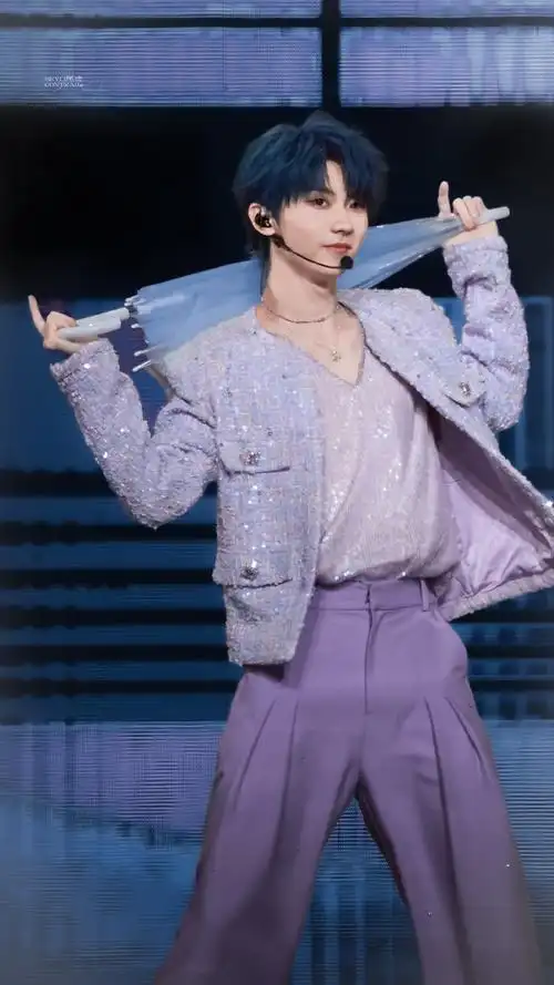 和马嘉祺邂逅秋天##凝聚v力量