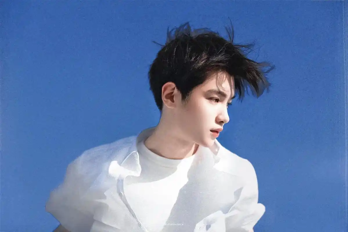 我好爱黄明昊啊 连耳朵都是爱心形状的小朋友#黄明昊justi - 抖音