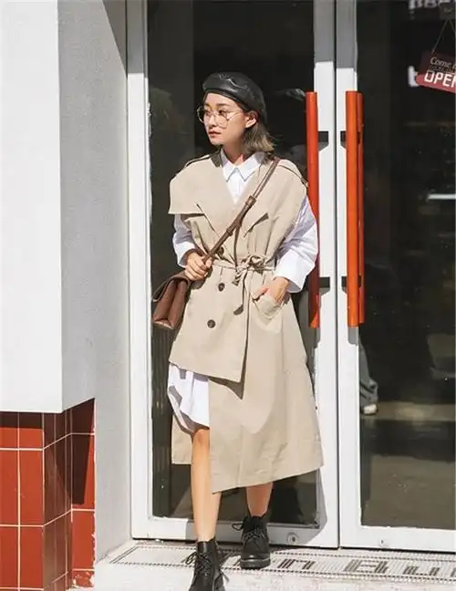 穿长款风衣时搭配这3种鞋子显高又很时髦