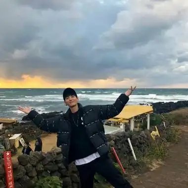 男生头像高冷成熟一点