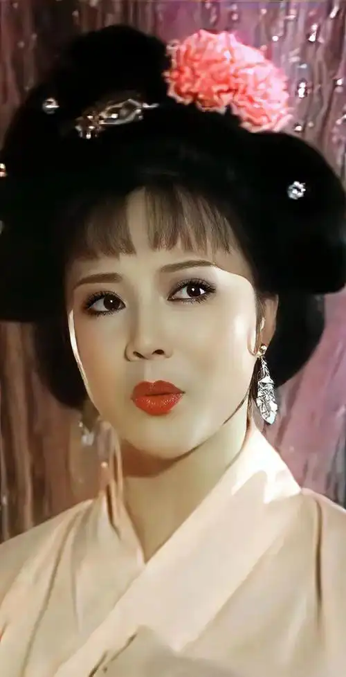 盘点刘晓庆《武则天》从演员颜值到服化道 全方位动人心魄的美