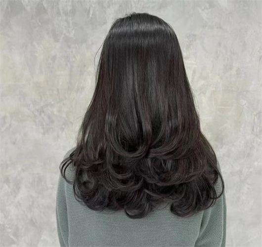 中长梨花头卷发 温柔优雅显气质_梨花头 - 美发站