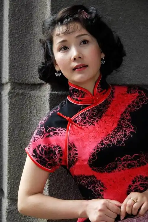 何赛飞 写真 - mtime时光网