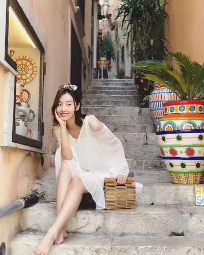 首位90后中国小姐杜暘她的27岁很敢闯