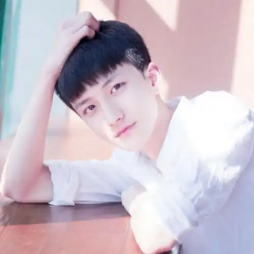 眉目清秀白衣少年头像