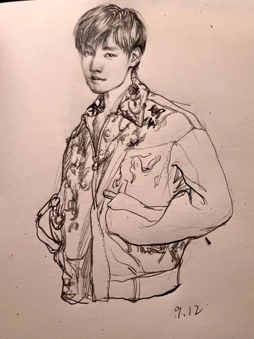 军训真的有很多空闲时间000000(其实有点不像)#张真源  #时代