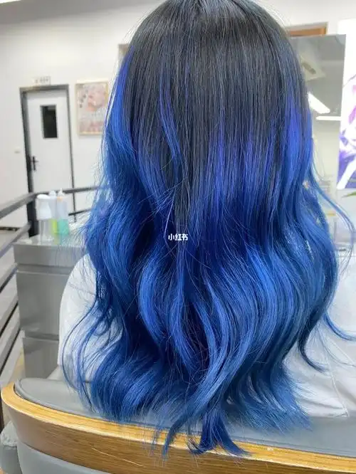 超级喜欢染浅潮色,发质一度漂到宛如枯草打算一直不染好好养一下头发