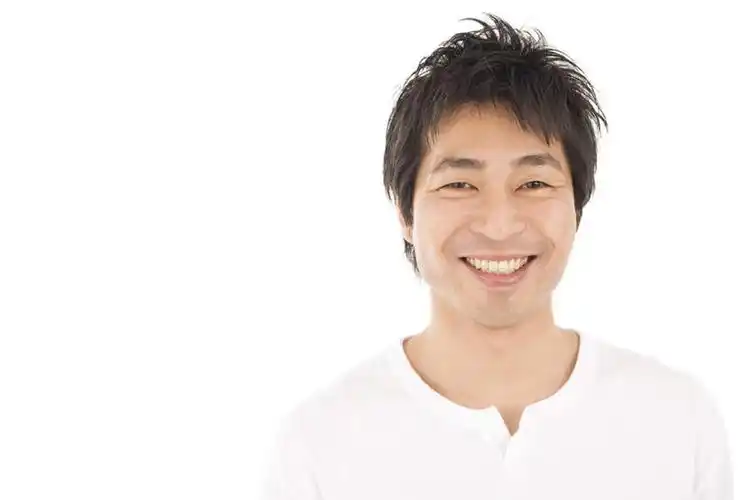 亚洲,仅一个男性,仅一个人,阴影,服装,反射,影子,注视,休闲装,黄种人