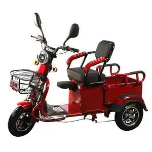 小电动三轮车拉货