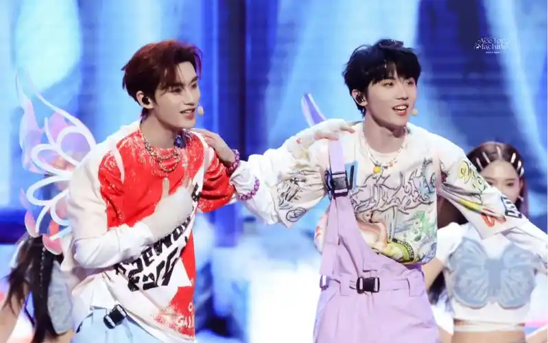 【祺鑫】 231118 《3650》马嘉祺丁程鑫双人focusl楼外楼澳门演唱会 i